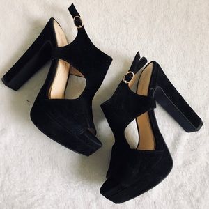 Jessica Simpson black suede high heels size 8.5
